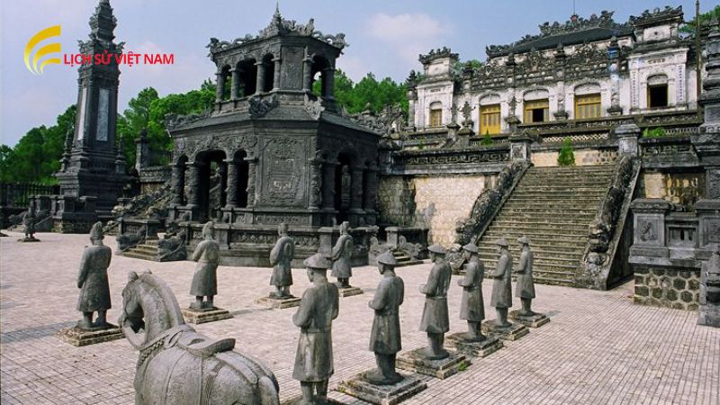Giới Thiệu Về Lăng Khải Định – Kiến Trúc Triều Nguyễn 3 lang-khai-dinh-di-san-van-hoa-vuot-thoi-gian