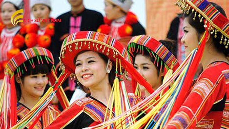 Tên 54 Dân Tộc Việt Nam: Tìm Hiểu Về Văn Hóa & Bản Sắc 1 ten-54-dan-toc-viet-nam-ban-sac-van-hoa-da-dang