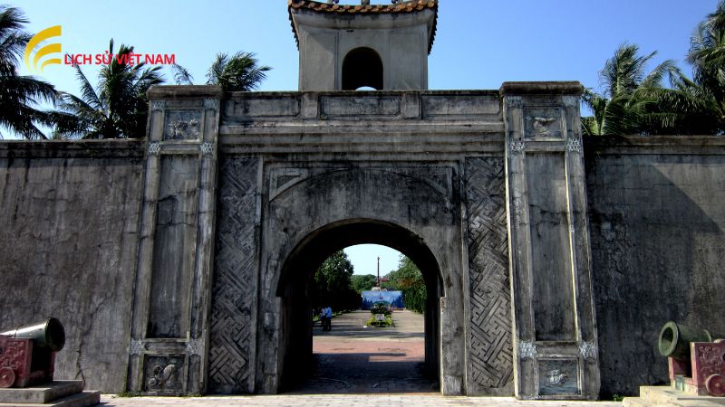 Thành Cổ Quảng Trị 1972: Biểu Tượng Bất Tử Của Lòng Yêu Nước 1 thanh-co-quang-tri-1972